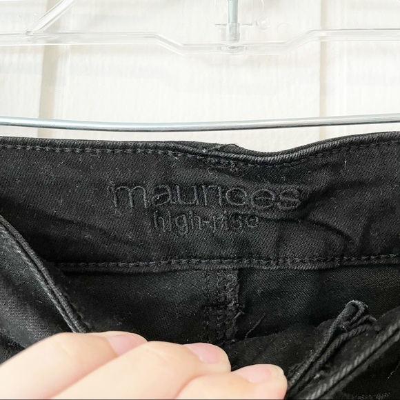 Maurices Black Star Print High-Rise Jeans - Picture 4 of 9